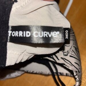 38DD TORRID-CURVES women’s lightly lined bra, black and beige